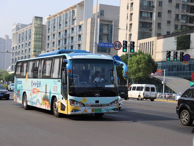 常泰長江大橋通車  常泰便民快巴首發(fā)